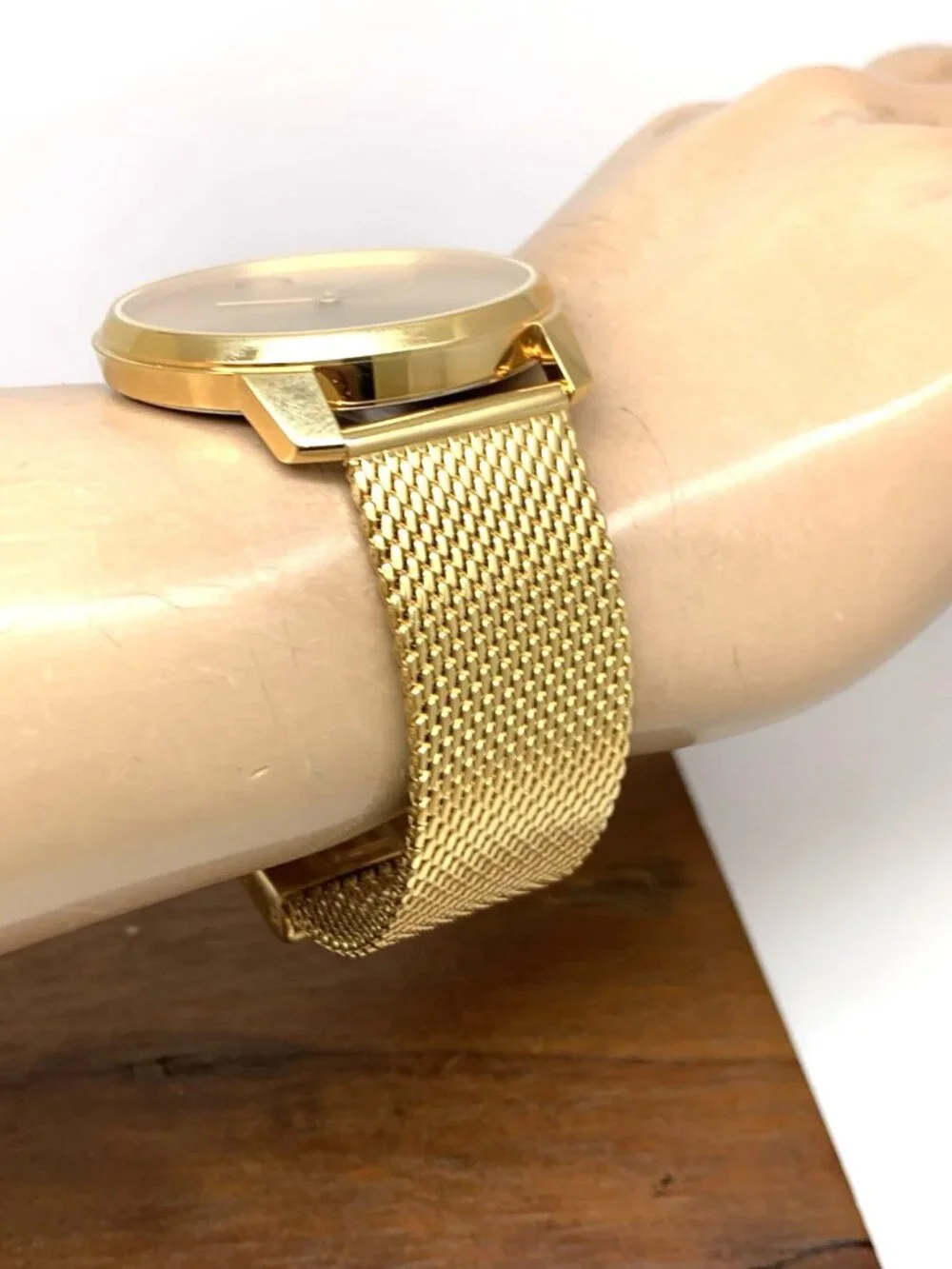 Movado Men's Watch 3600588 Bold Gold Dial Swiss Quartz Steel Mesh Bracelet 42mm